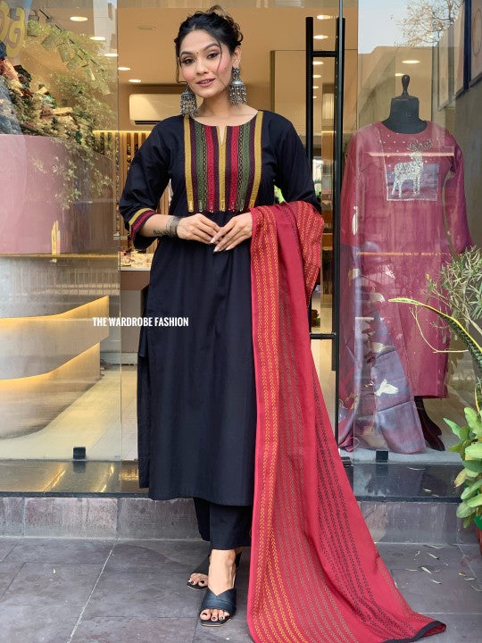 BLACK KASHI DRESS