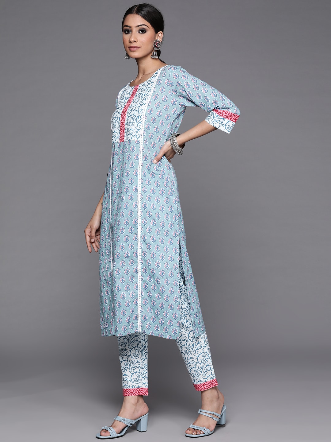 Women Blue Floral Printed Pure Cotton Kurta with Trousers & With Dupatta