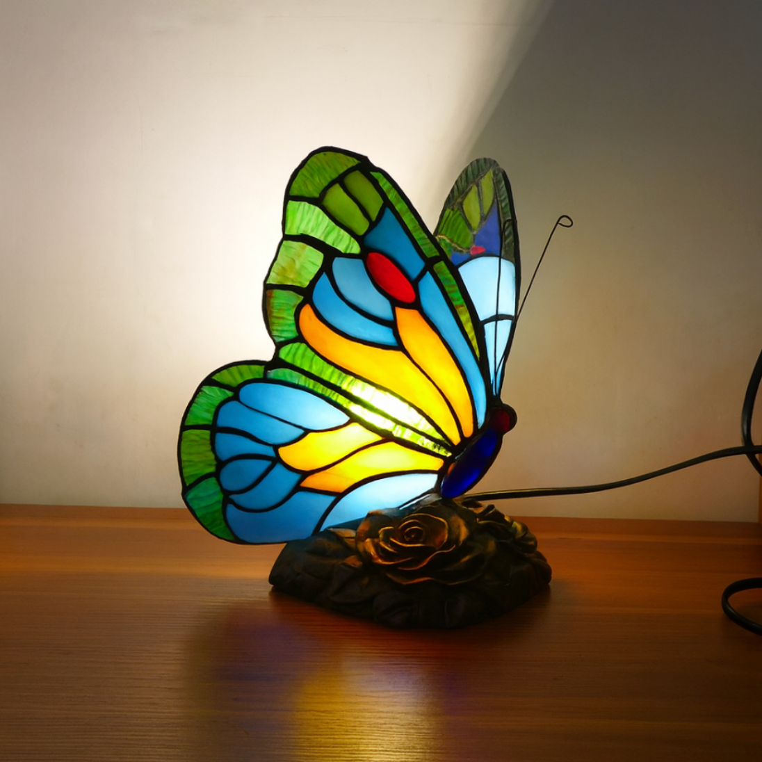 Lampada Decorativa Premium – Blue Butterfly Lamp with Sculptural Design