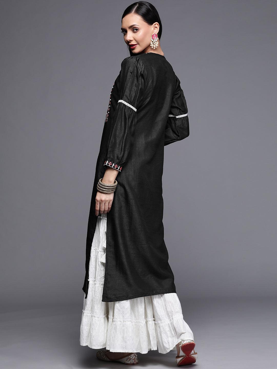 Black Embroidered Chanderi Silk Kurta